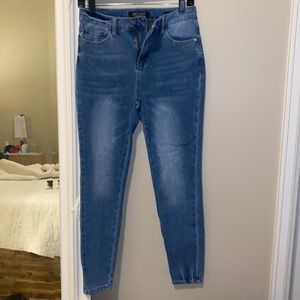 Judy blue Skinny fit jeans. No distressing